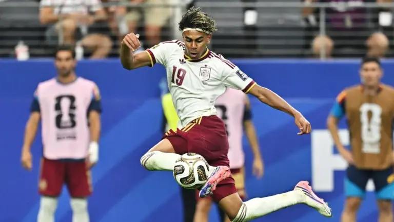 Spain open as favorites to beat Argentina in World Cup final - espn.in