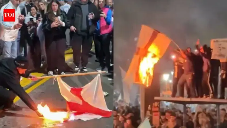 World Cup 2026: Fifa 'assessing reports' after Argentina players hold Falklands banner